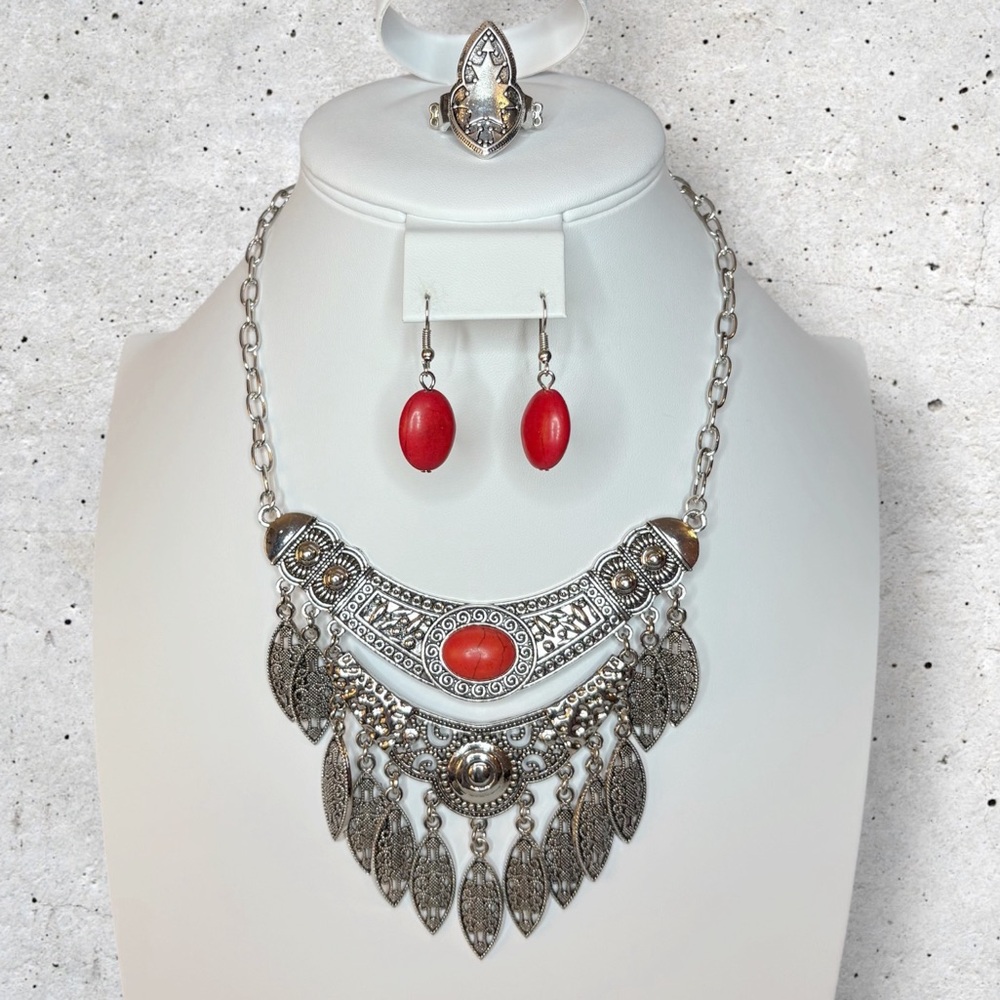 NWT Paparazzi Island Queen Red 3-Piece Jewelry Set | Necklace Earrings Ring